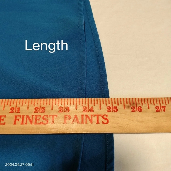 Mudpie Blue Ruffle Tie Neck Sleeveless size Medium Top Shirt - Picture 9 of 9